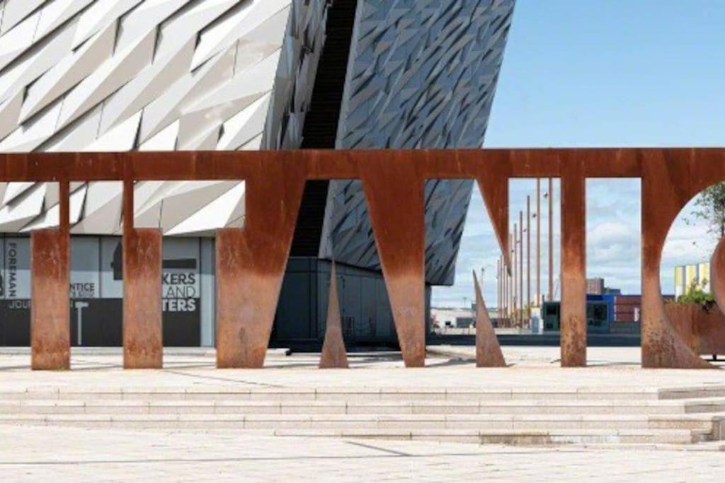 Titanic Quarter Apartment *