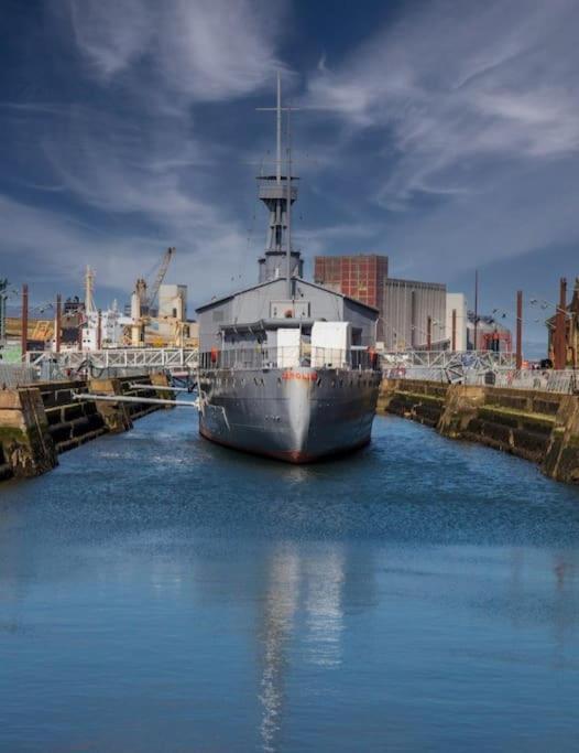 Apartment Titanic Quarter *